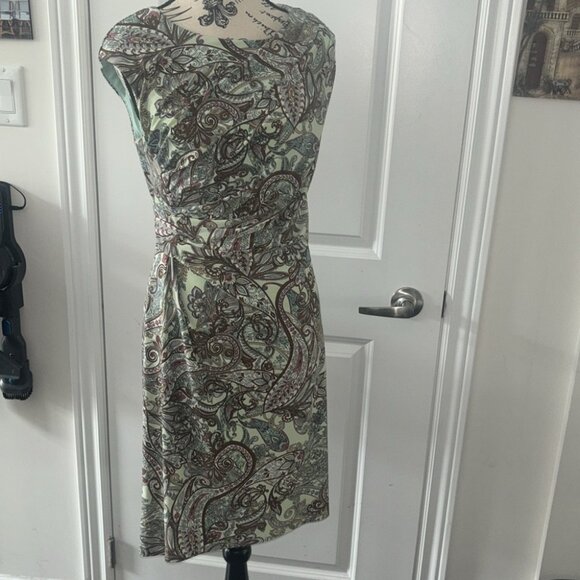 Established 1962 Printed Women’s Fitted Dress - Picture 2 of 7